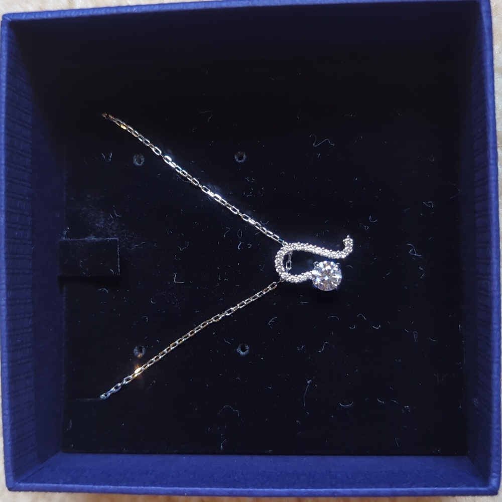 Swarovski Leo Necklace (New)